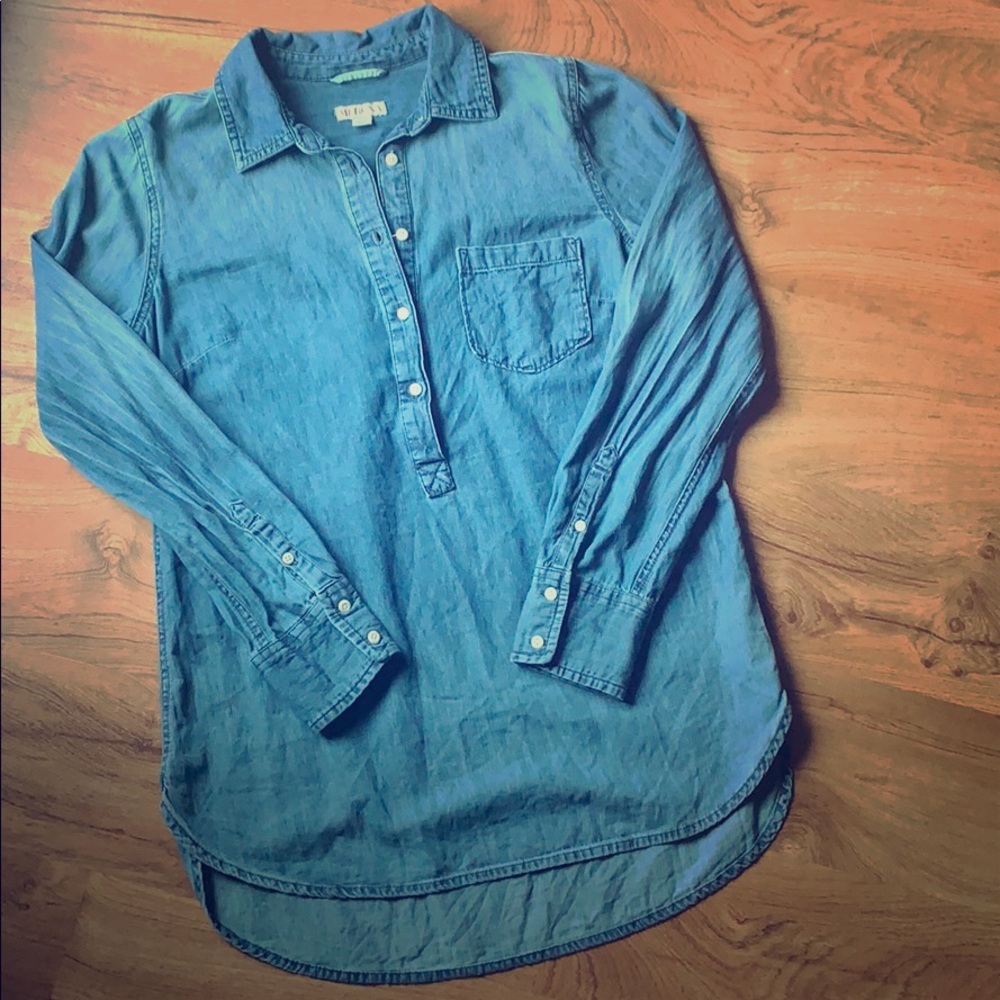 Target Merona Blue-Jean V-neck Button up